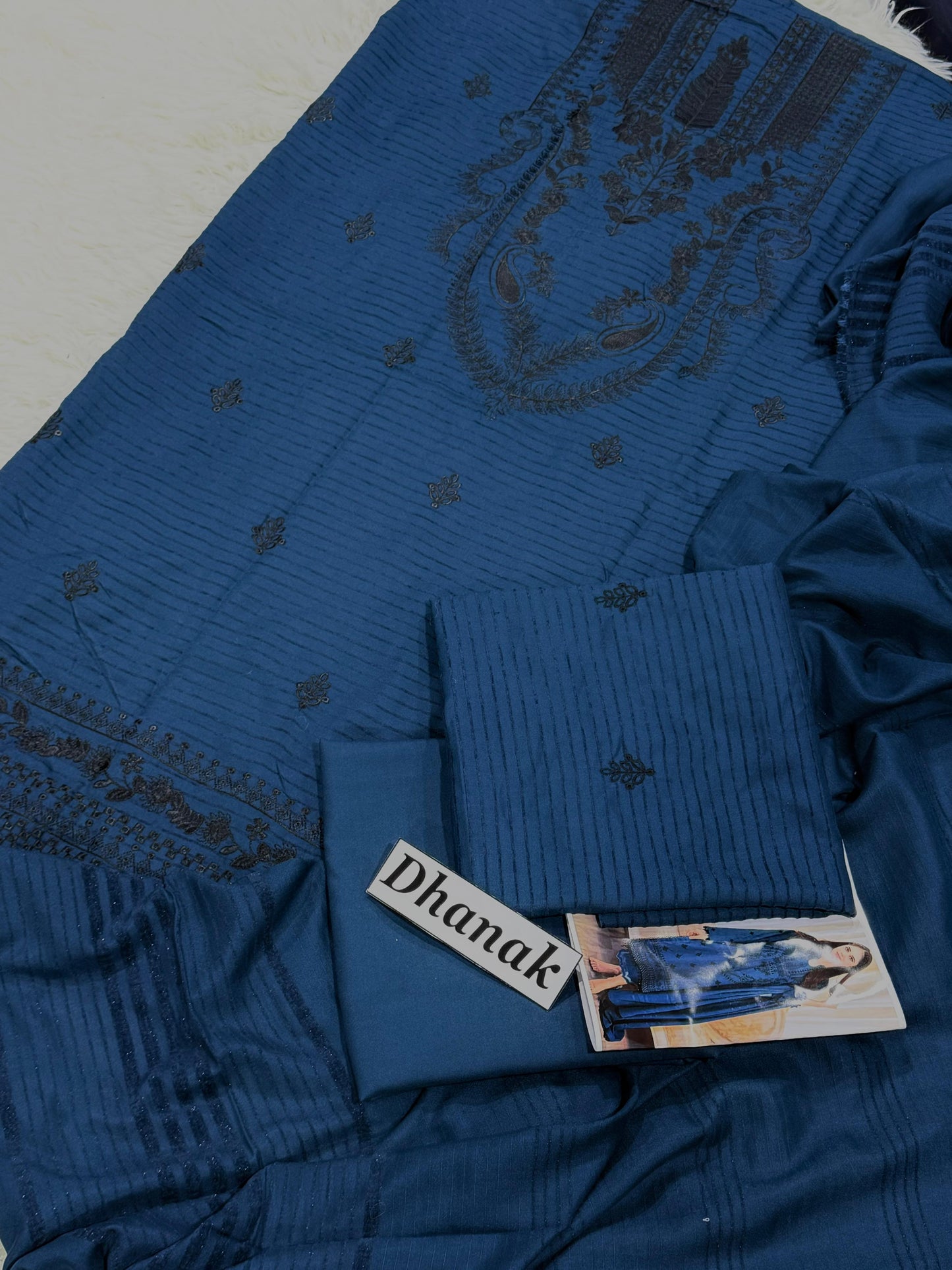 Dhanak Banadora Velvet embroidered suit 3Pc. FL-15